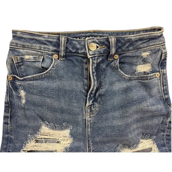 AMERICAN EAGLE Womens Mom Jean Distressed Stretch High Rise Blue Denim Size 00 - Picture 3 of 10
